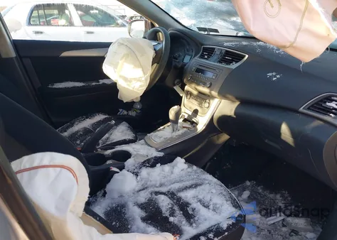 2014 Nissan Sentra S z USA, uszkodzony, nr VIN 3N1AB7AP5EL681966